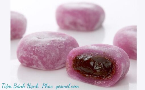 Bánh Mochi Nhân Dâu Vị Ngon Từ Nhật Bản