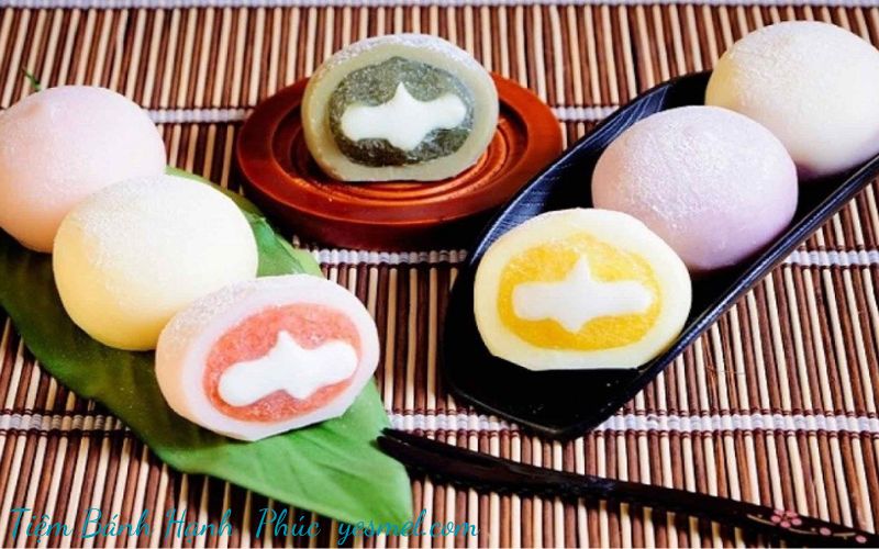 Bánh mochi là một loại bánh truyền thống của Nhật Bản, được làm từ gạo nếp